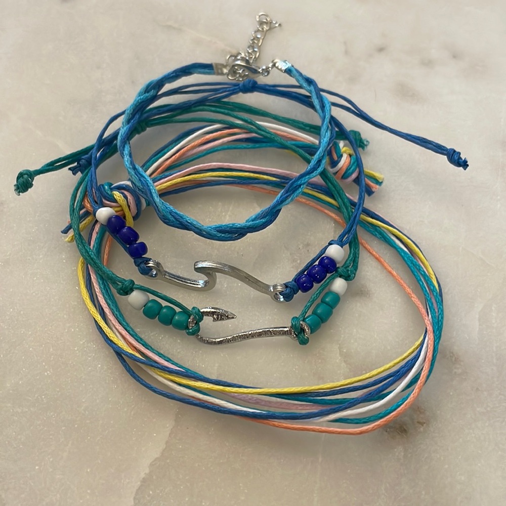 Hook and wave bracelet set
